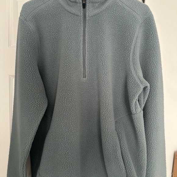 Cuts Quarter-Zip Sherpa